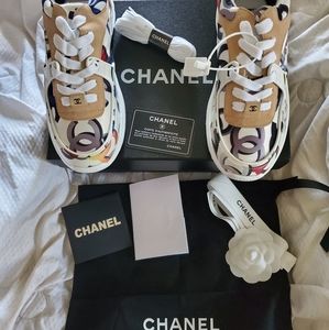 Women Chanel Sneakers